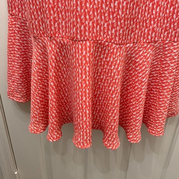 Banana Republic Dress VNeck Short Sleeved Orange White Ruffled Bottom Sz Medium - Picture 8 of 11